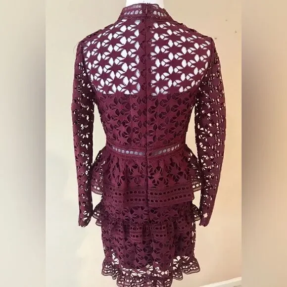 EUC Women’s Burgundy Long Sleeve Bodycon Dress Cut Outs -Tiered Bottom -Size M - Picture 5 of 14